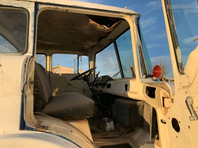 1979 Ford F600 COE Standard - photo 12