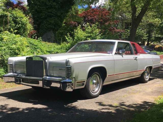 1979 Ford Lincoln Continental Town Coupe Classic Deluxe Luxury Car Vehicle Lot 1979 Lincoln Continental