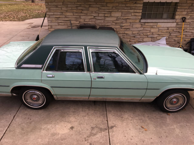 1979 Ford Crown Victoria Landau LTD - photo 4