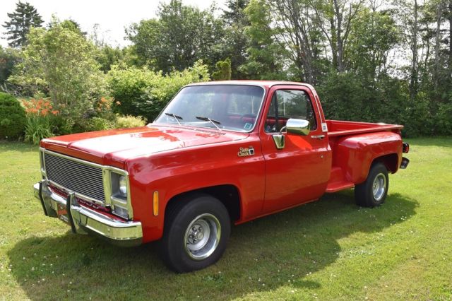 1979 GMC C1500 Sierra Classic Standard Cab Pickup 2-Door 5.0L 1979 GMC Sierra 1500