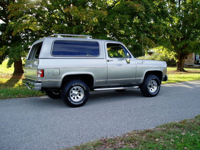 1979 GMC JIMMY 4X4 .. FRAME OFF RESTORED . SHOW QUALITY .. 1979 GMC Jimmy High Sierra