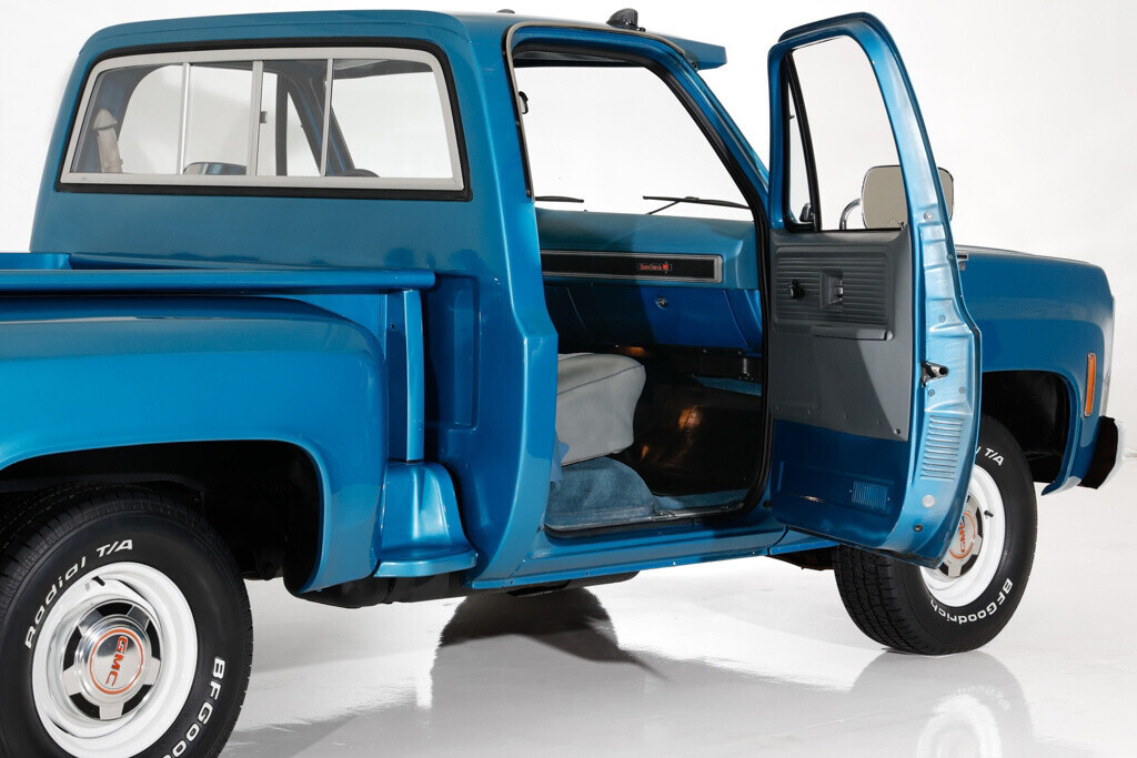 1979 GMC Pickup Stepside, One Owner, 4 speed PS PB - photo 10