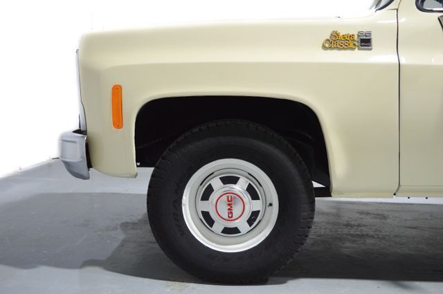 1979 GMC Sierra 3500 C35 - photo 8