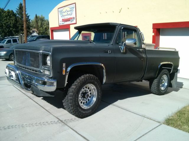 1979 GMC Sierra 4 X 4 3/4 ton 2 1/2 " lift 1979 GMC Sierra 3500