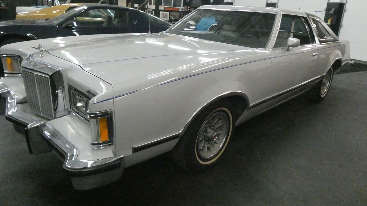 1979 MERCURY COUGAR XR7 - photo 2