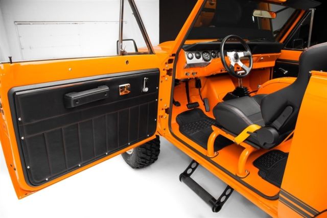 1979 International Harvester SUV, 304, Automatic, Orange/Black, White Top, Cowl - photo 10