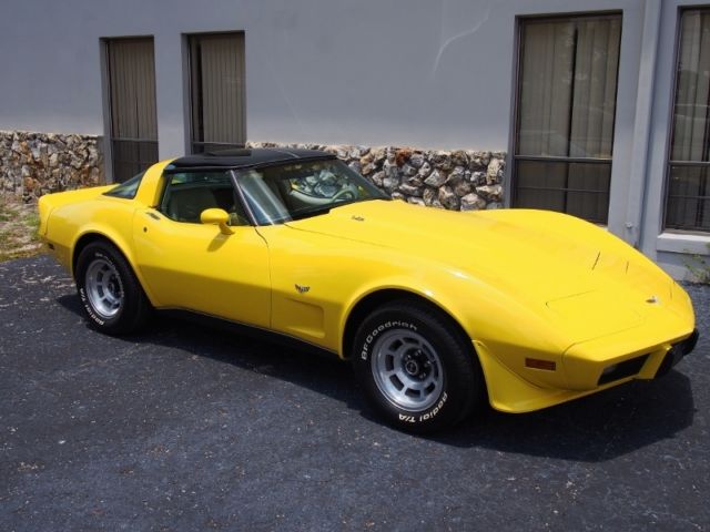 1979 Chevrolet Corvette Matching Numbers L82, 33,037 Miles, Glass Tops - photo 8