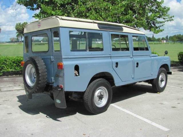 1979 Land Rover Defender 109 Station Wagon - photo 3