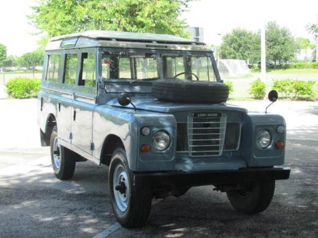 1979 Land Rover Defender 109 Station Wagon - photo 8
