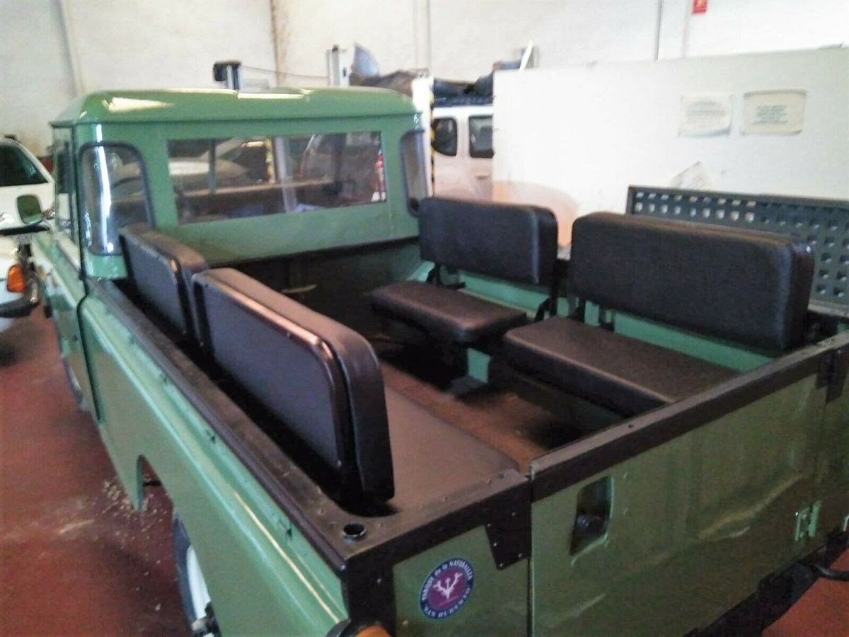 1979 Land Rover Defender Pickup - photo 4
