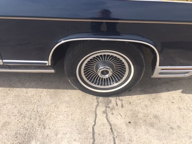 1979 Lincoln Town Car Collectors Edition - photo 4
