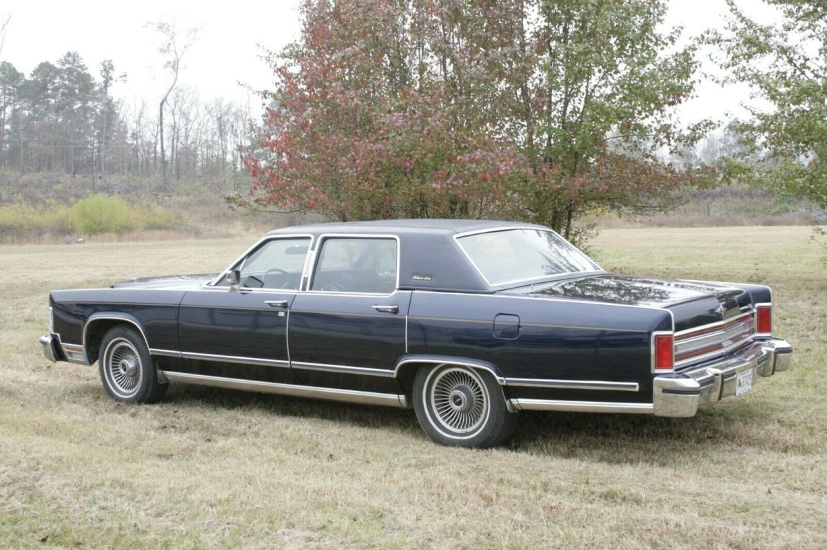 1979 Lincoln Continental "Collector Series" In Very Good Rust Free Condition 1979 Lincoln Continental