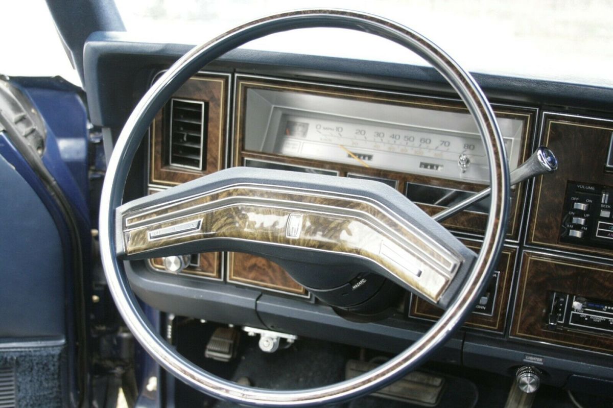 1979 Lincoln Continental - photo 10