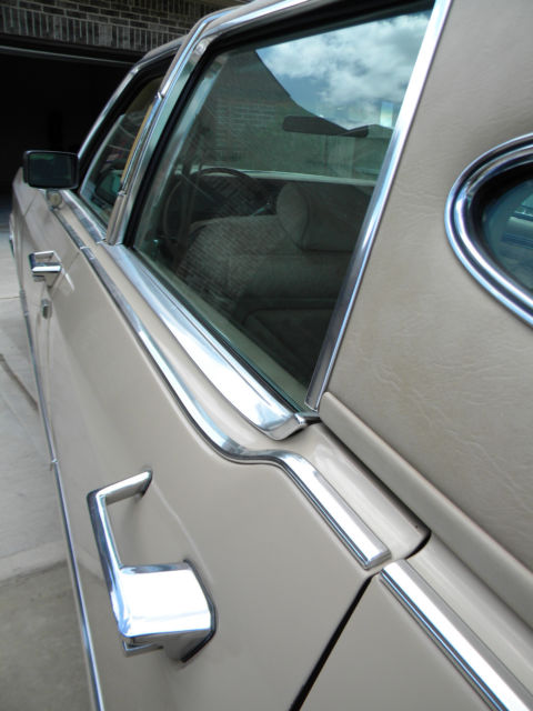 1979 Lincoln Continental Town Car Package - photo 5