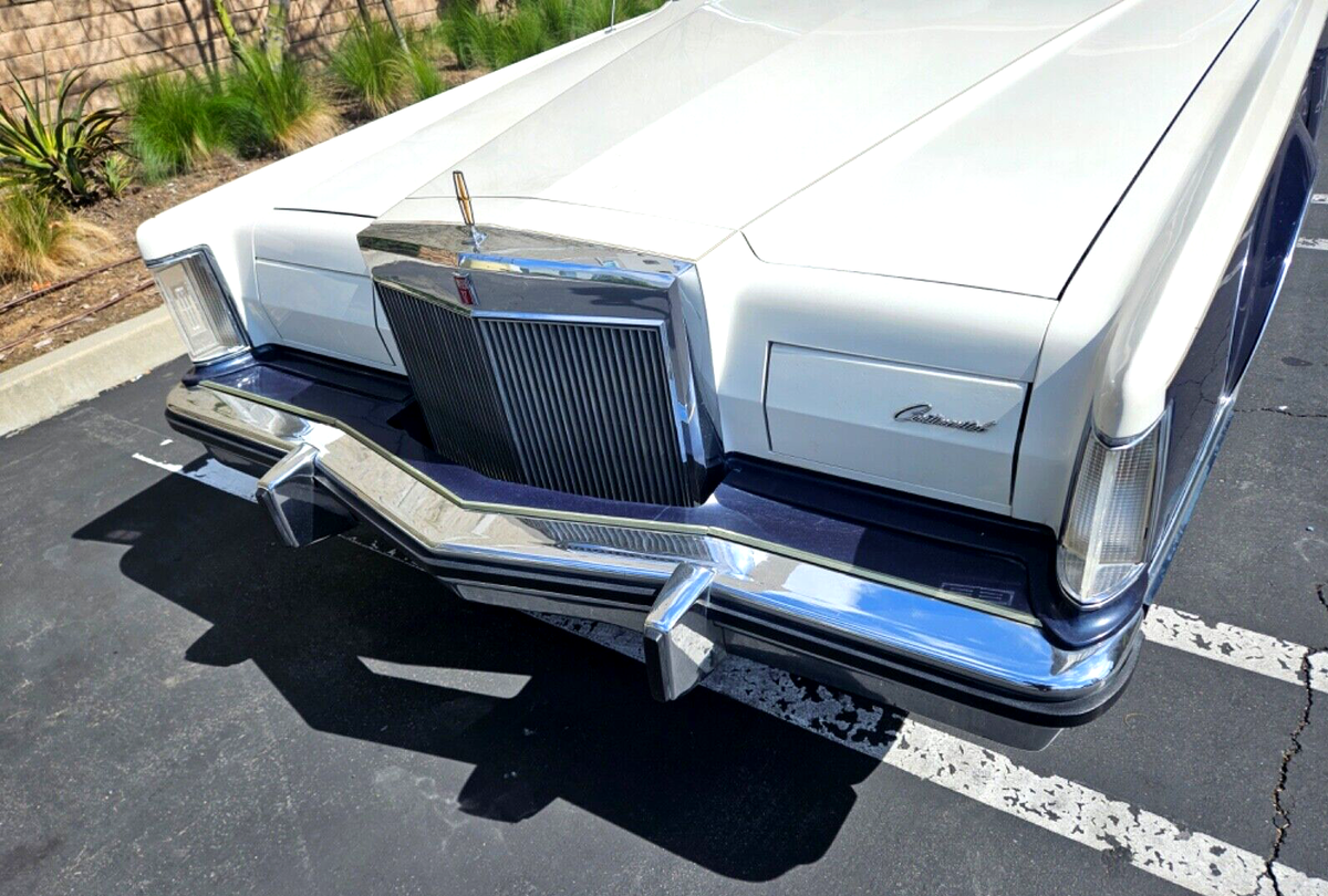 1979 Lincoln Continental Mark V Bill Blass Edition - photo 3