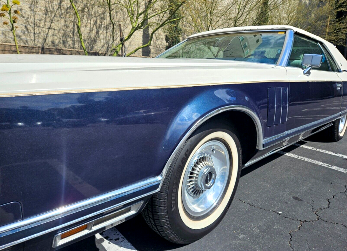1979 Lincoln Continental Mark V Bill Blass Edition - photo 4