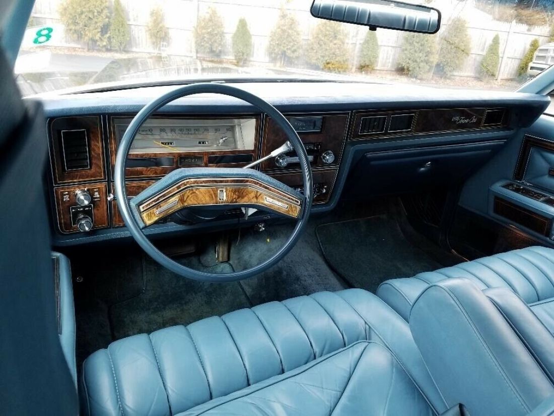 1979 Lincoln Continental Town Car - photo 10