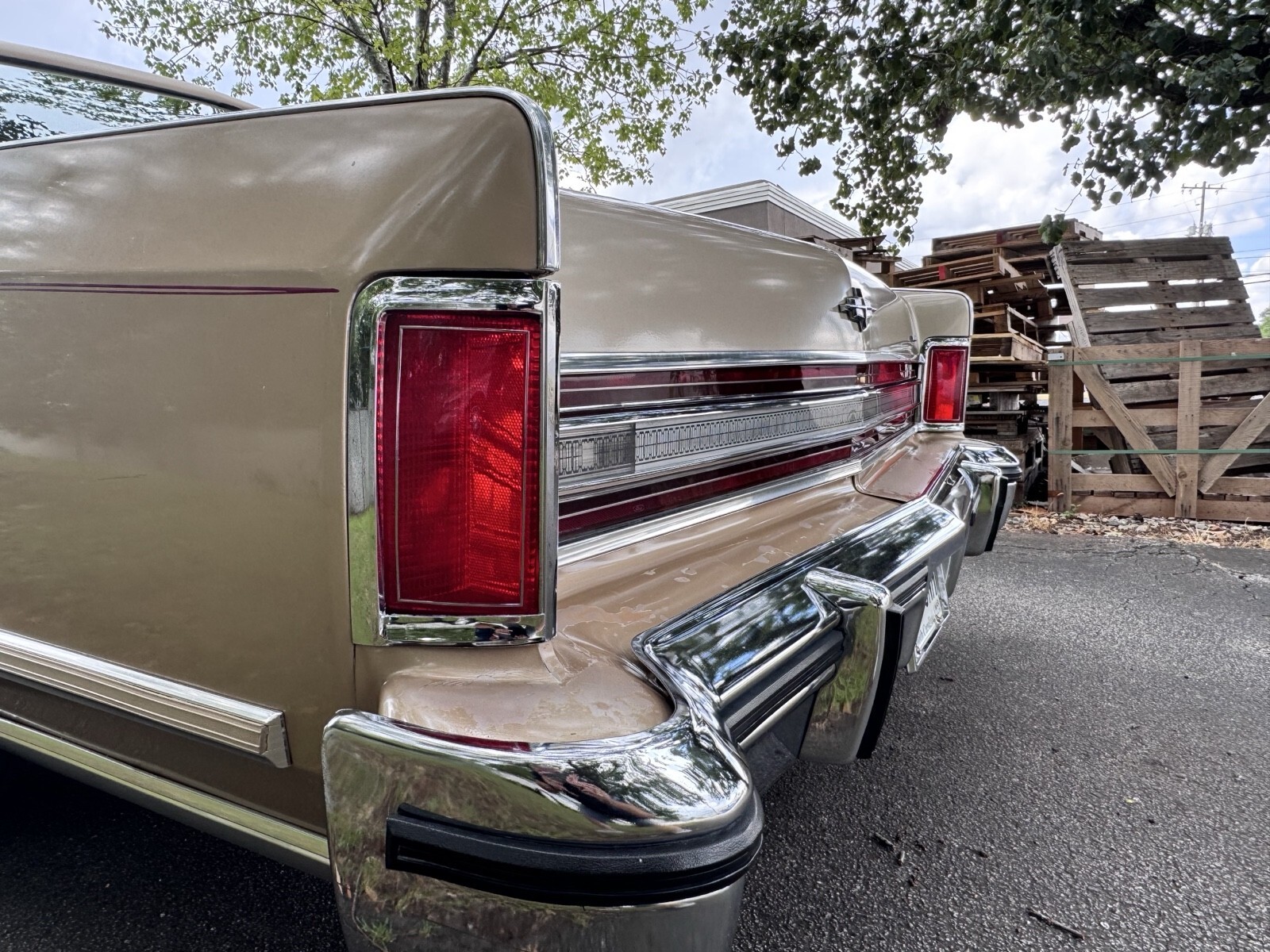 1979 Lincoln Continental town coupe - photo 4