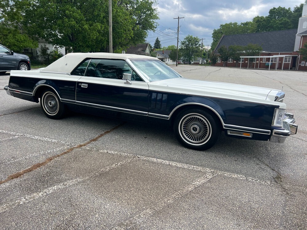 1979 Lincoln Continental Coupe Mark V Bill Blass Designer Edition! - photo 2