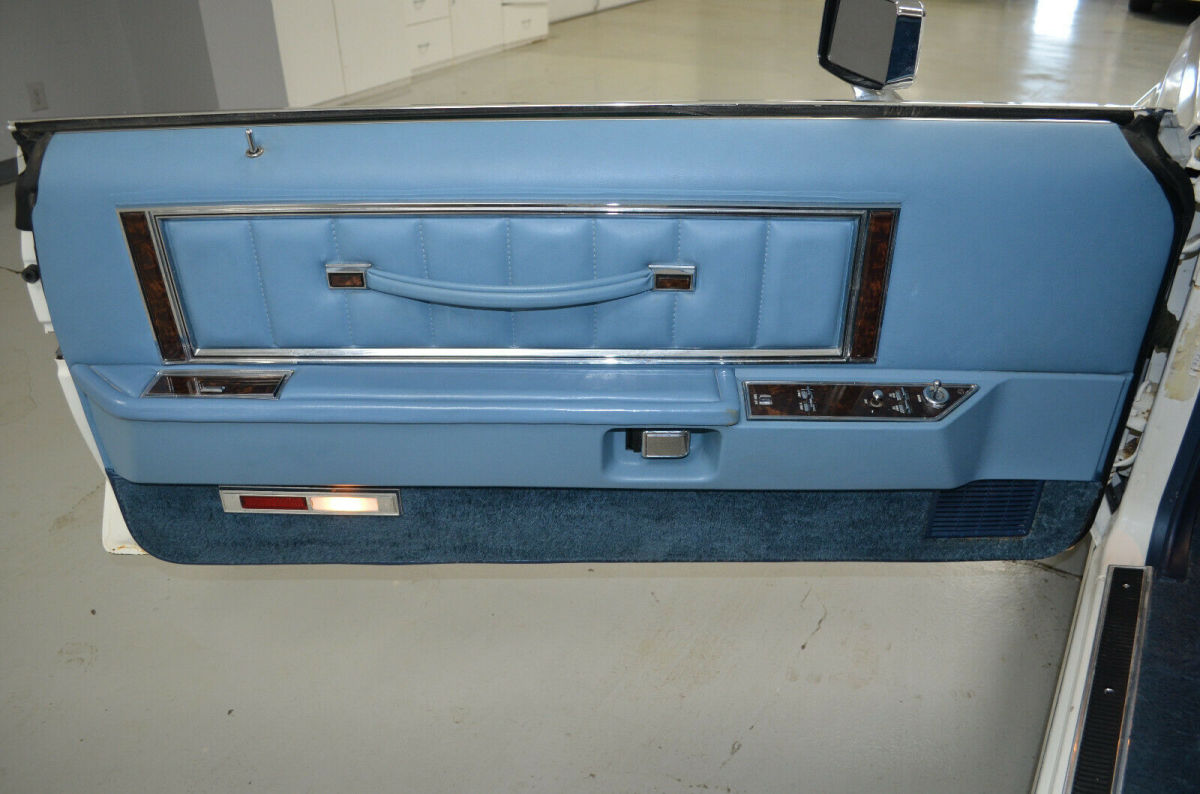1979 Lincoln Continental Mark V - photo 10
