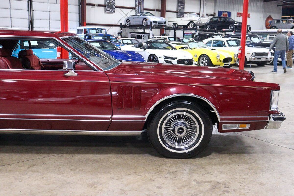 1979 Lincoln Continental Mark V - photo 10