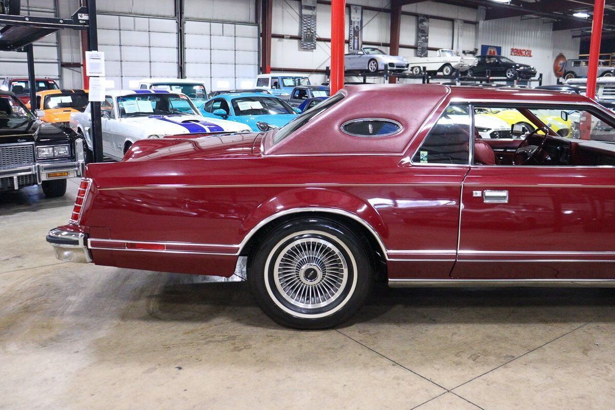 1979 Lincoln Continental Mark V - photo 8