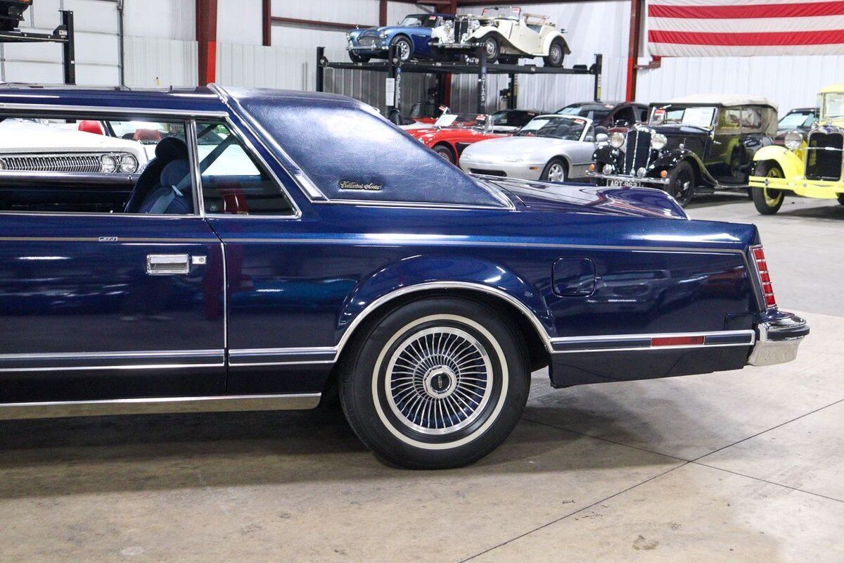 1979 Lincoln Continental Mark V - photo 4