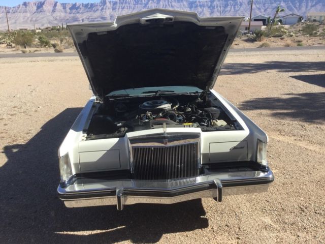 1979 Lincoln Mark V LTD - photo 4