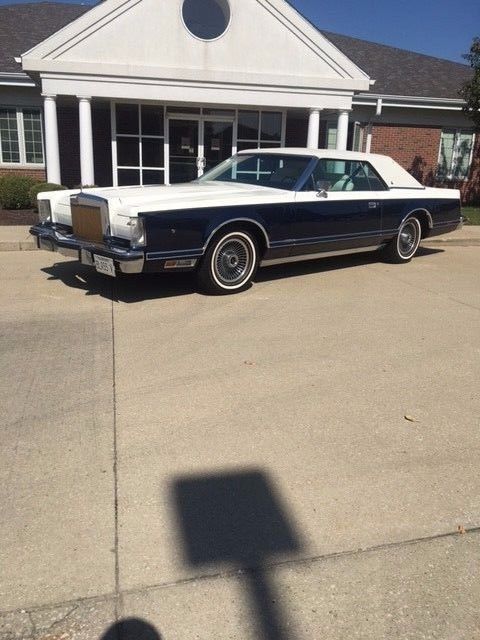 1979 Lincoln Mark Series White/Blue - photo 2