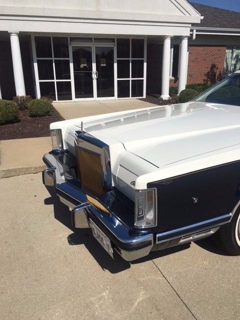 1979 Lincoln Mark Series White/Blue - photo 8