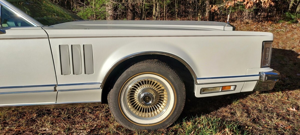 1979 Lincoln Continental Mark V Collector's Series, 1 of 6 - photo 6