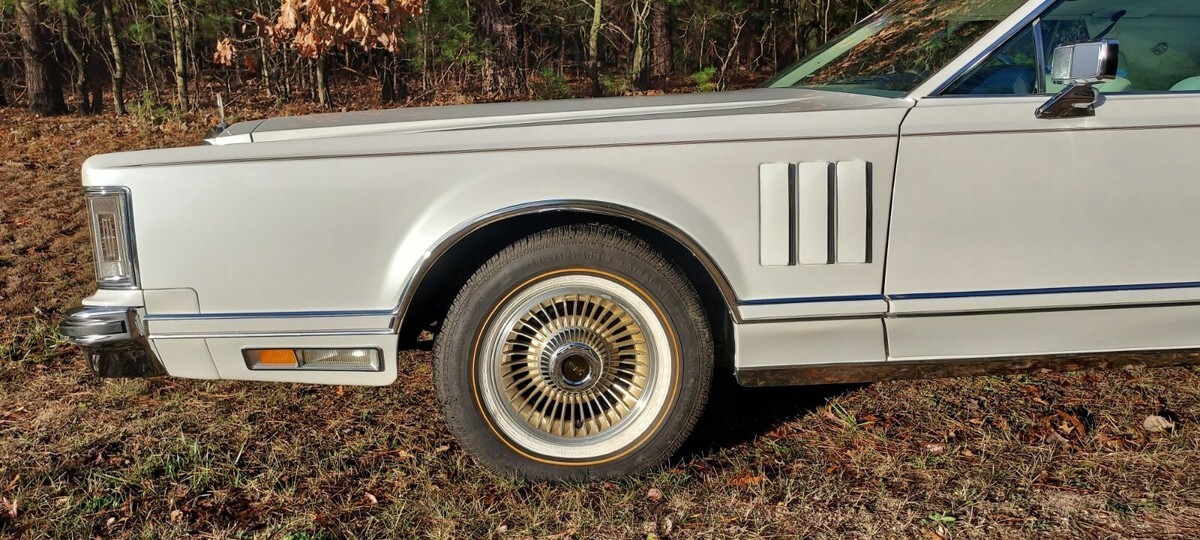 1979 Lincoln Continental Mark V Collector's Series, 1 of 6 - photo 8