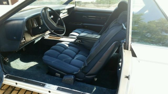1979 Lincoln Continental Mark V - photo 6