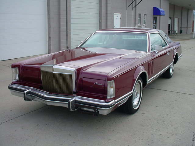 1979 Lincoln Continental Mark V, Elegant condition, Burgundy with black interior 1979 Lincoln Continental