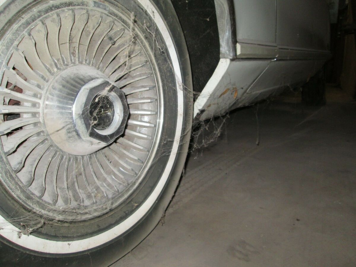1979 Lincoln Continental Mark V - photo 10
