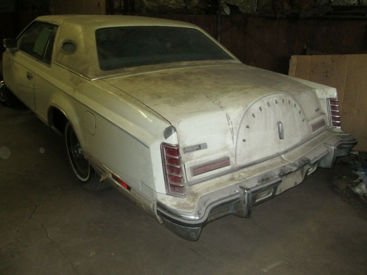 1979 Lincoln Continental Mark V - photo 2