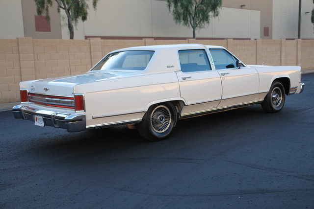 1979 Lincoln Continental -- - photo 3