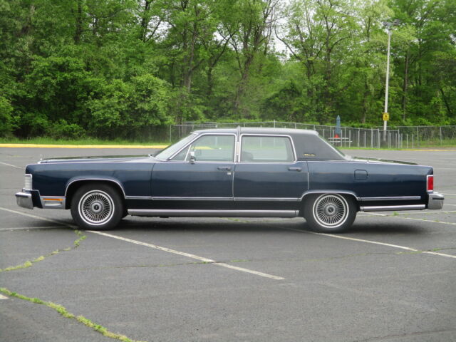 1979 Lincoln Continental - photo 2