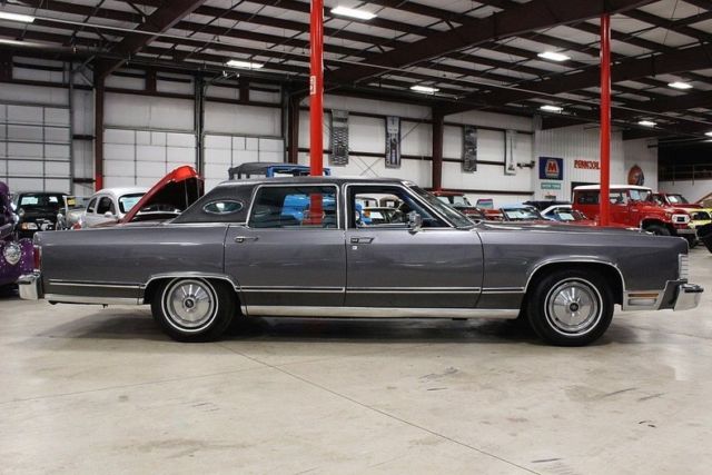 1979 Lincoln Continental Town Car - photo 7