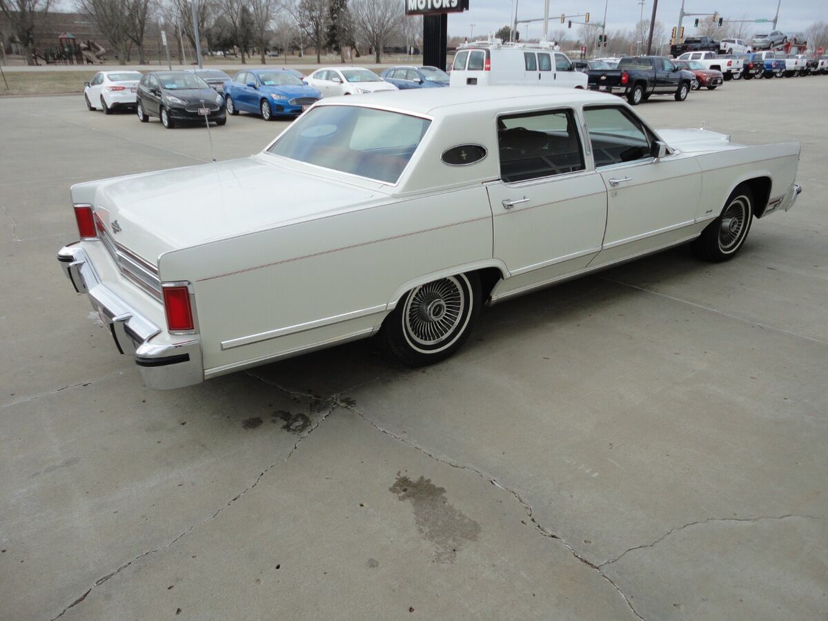 1979 Lincoln Continental - photo 13