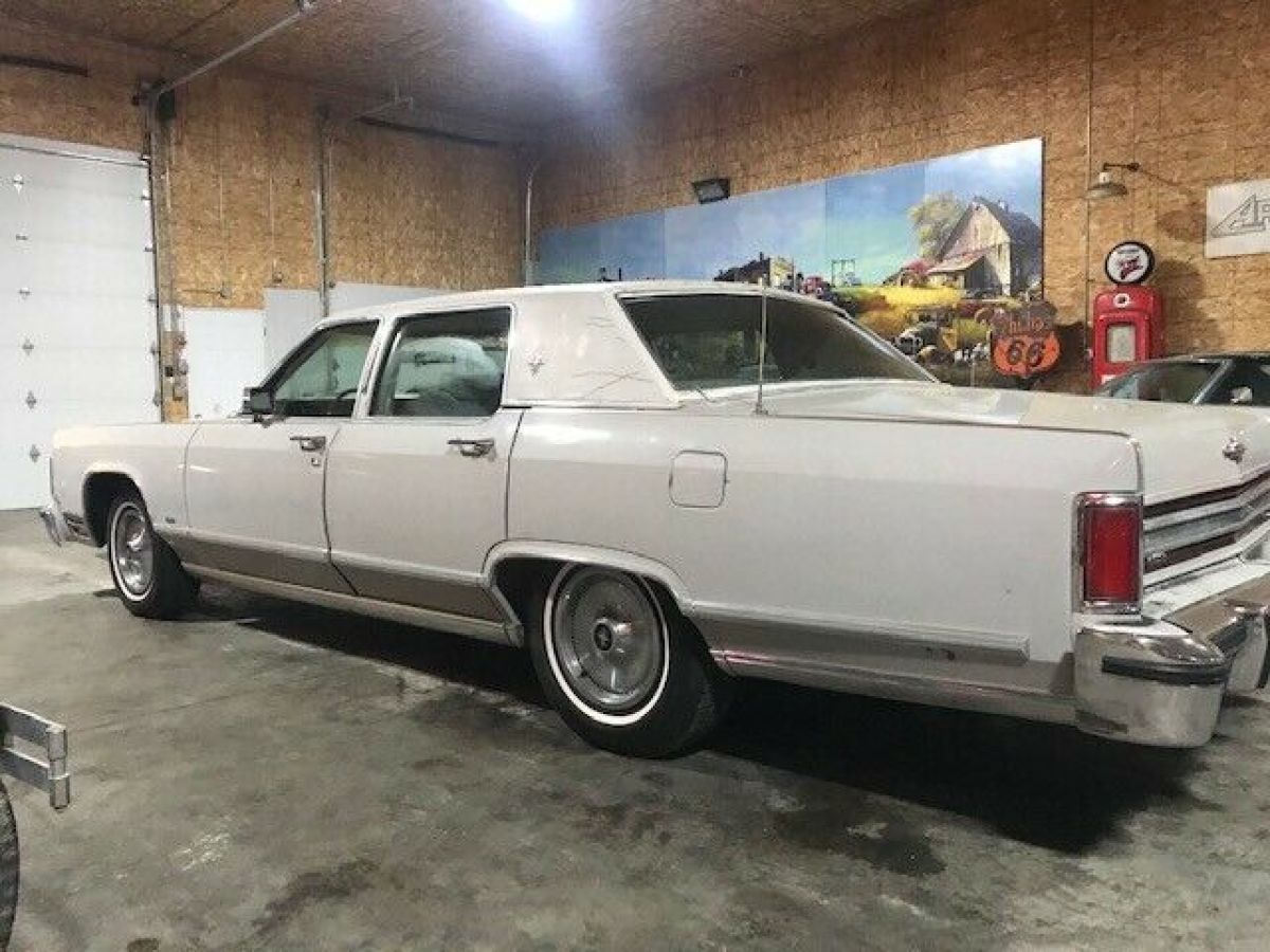 1979 Lincoln Continental Town Car HD VIDEO survivor rides drives - photo 11
