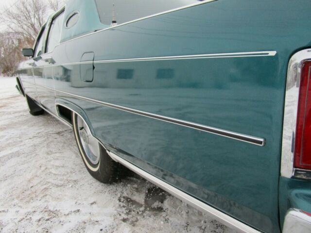 1979 Lincoln Continental Town Car - photo 8