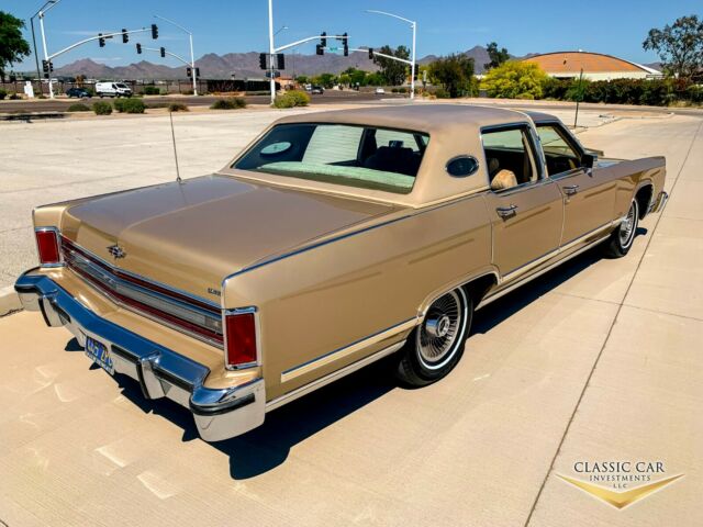 1979 Lincoln Continental Town Car - photo 4