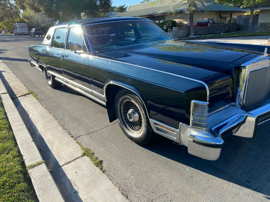 1979 Lincoln Continental TOWN CAR PRESIDENTIAL - photo 2