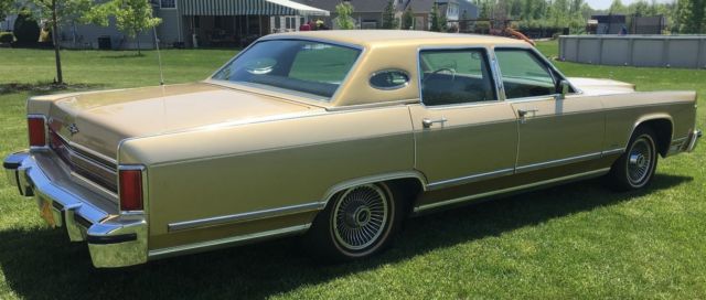 1979 Lincoln Continental Town Car - photo 4
