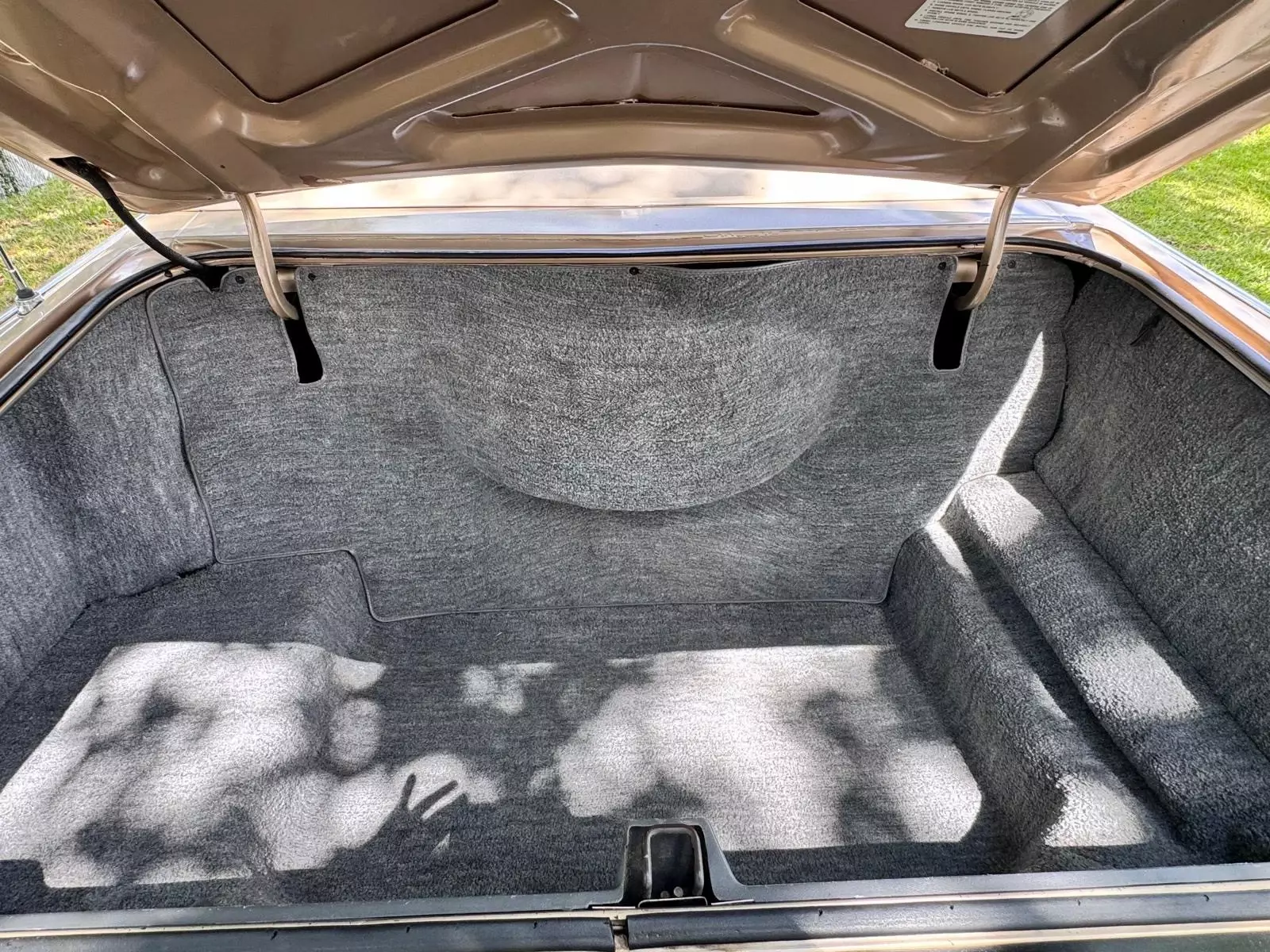 1979 Lincoln Continental Continental Town Coupe - photo 2