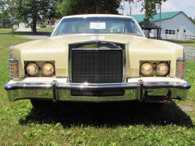 1979 Lincoln Continental - photo 2