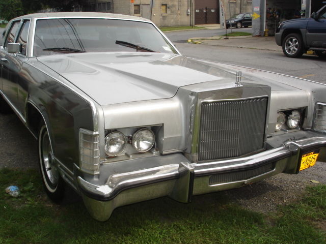 1979 Lincoln Continental ( williamsburge Edition ) 1979 Lincoln Continental