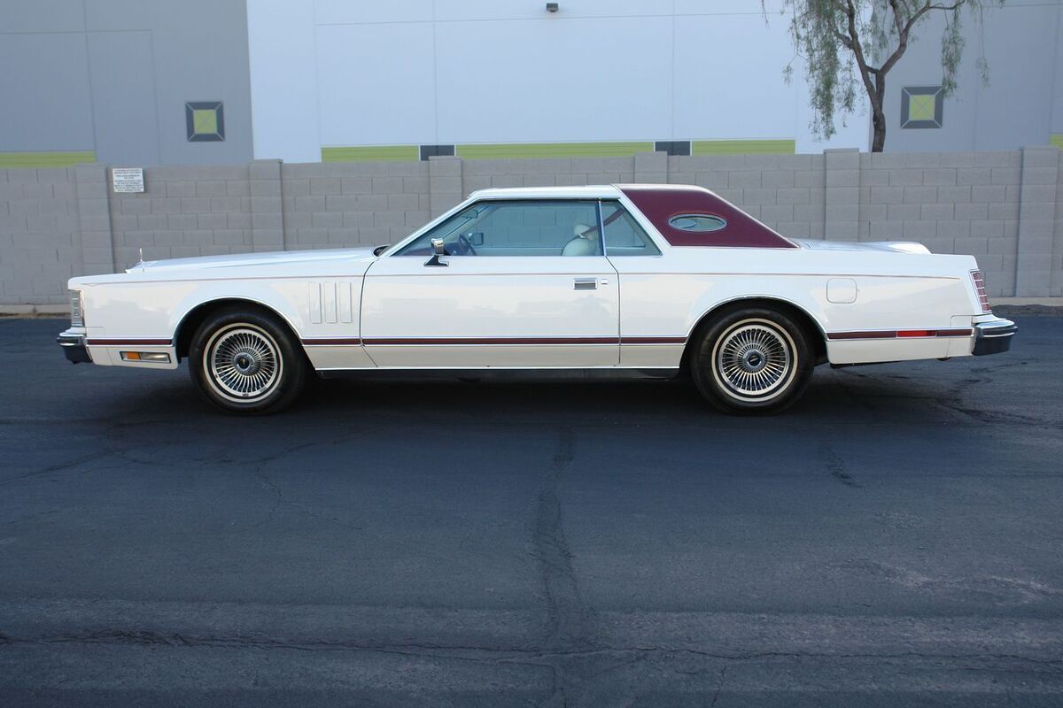 1979 Lincoln Continental Mark V - photo 6
