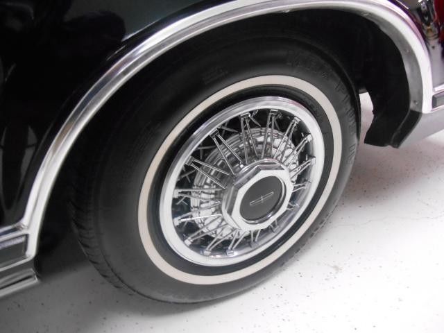 1979 Lincoln Mark Series Base Coupe 2-Door - photo 8